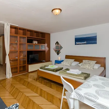 Zdravka G Primošten