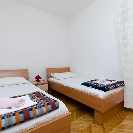 Apartment Zdravka G Primosten